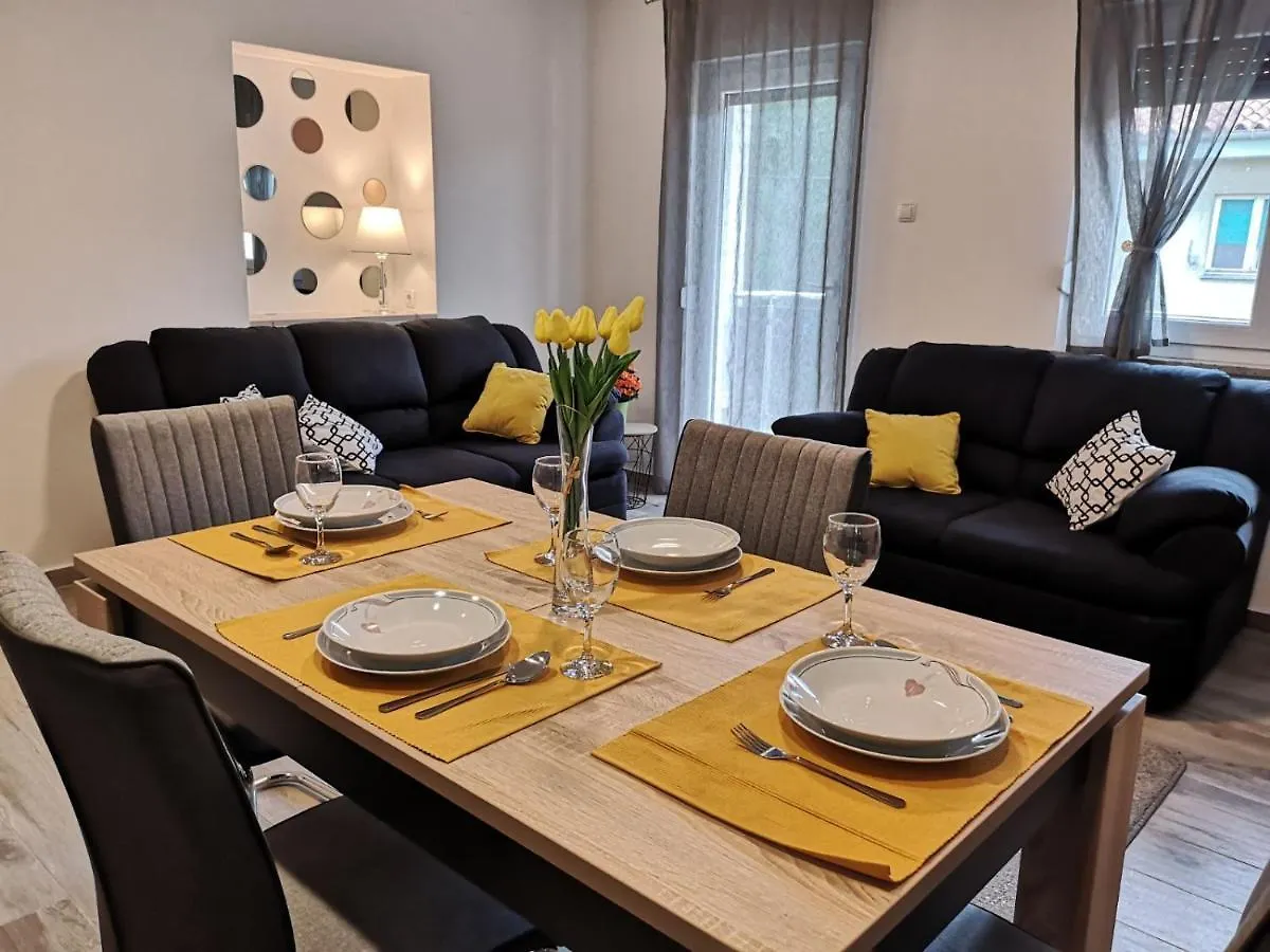 Apartamento Eugenia Pula Croacia