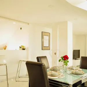 davids-appartment-wien-22.vienna-besthotels.com/
